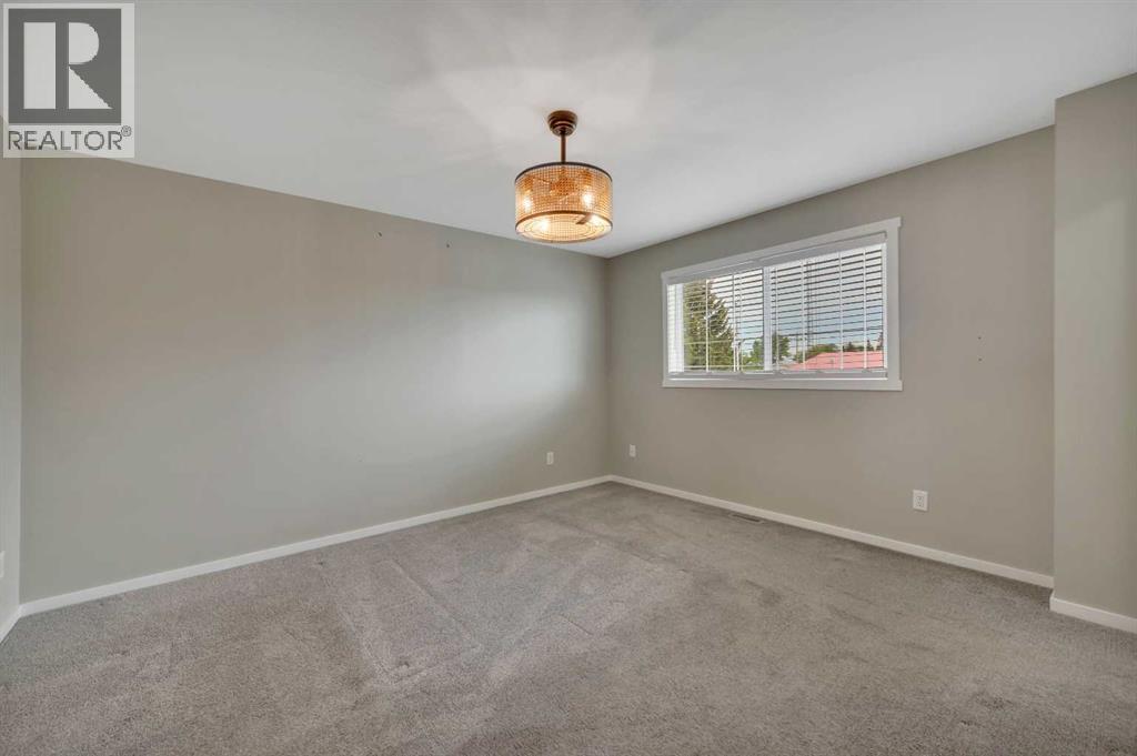 1002 Minto Street — photo 15
