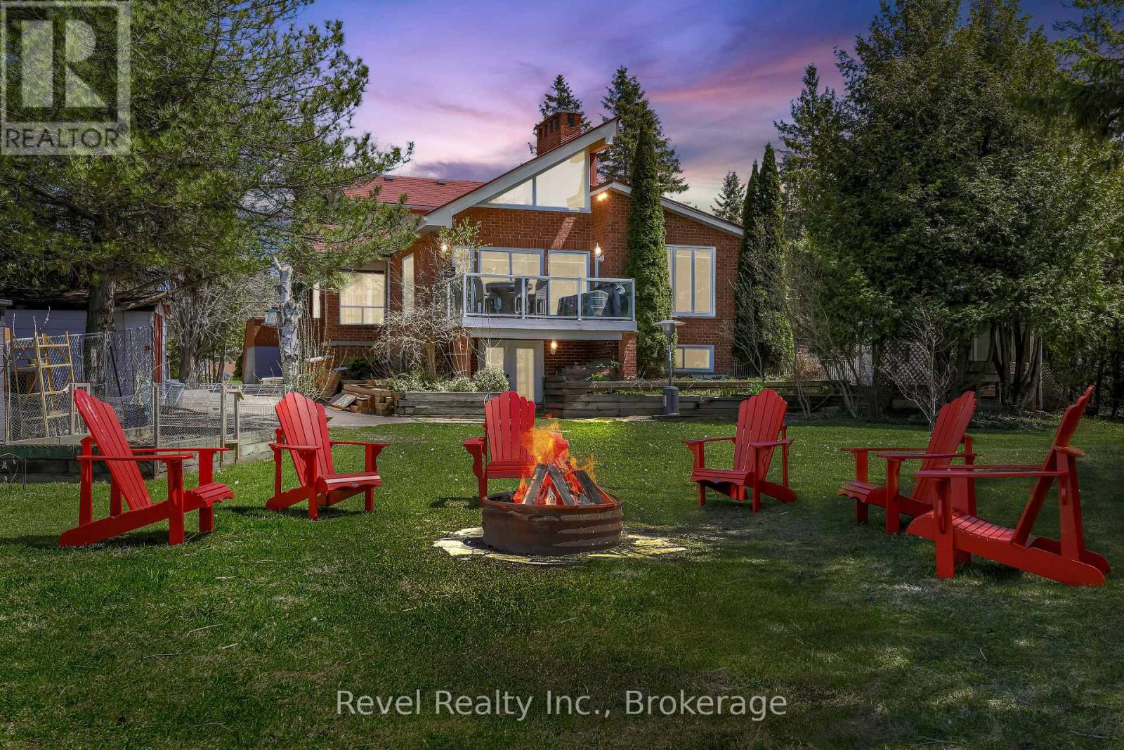 27 CEDAR CRESCENT - 2