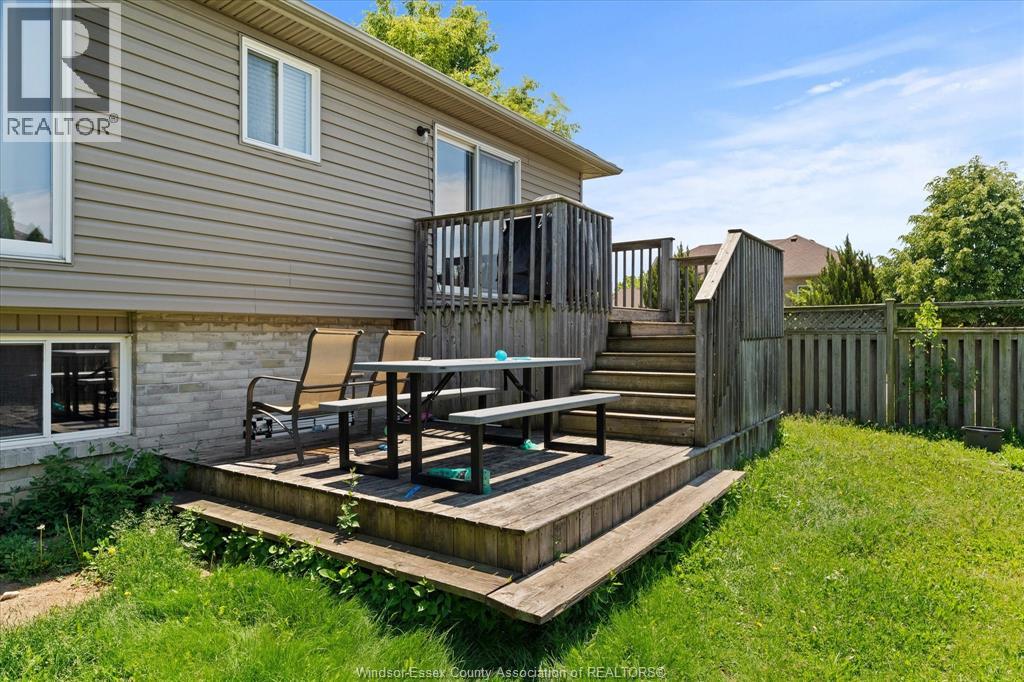 4697 HELSINKI CRESCENT - 25