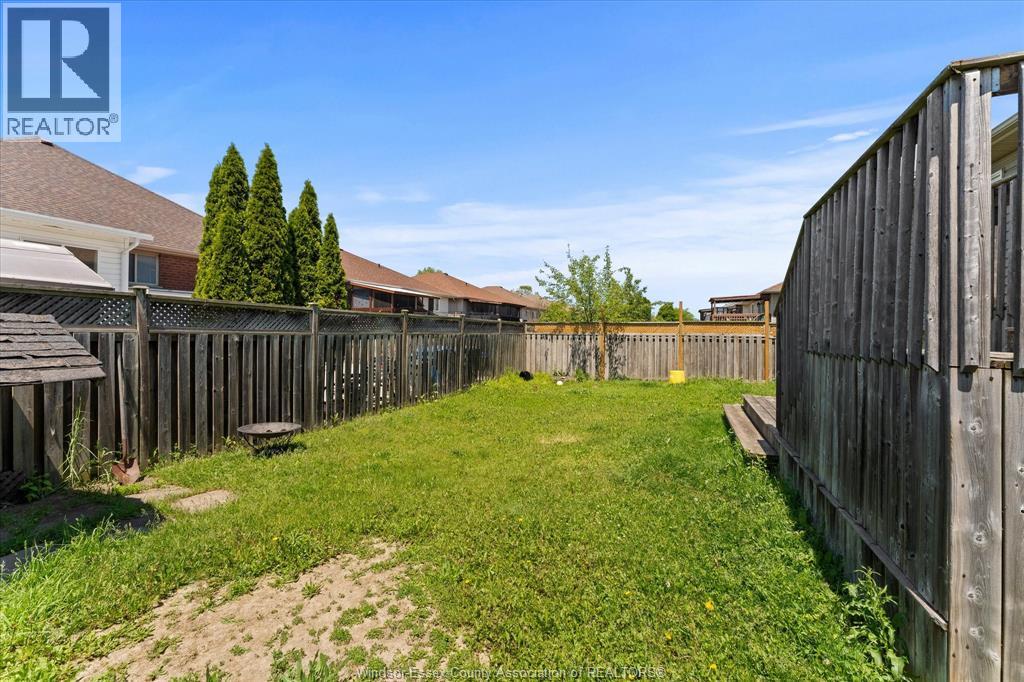 4697 HELSINKI CRESCENT - 26