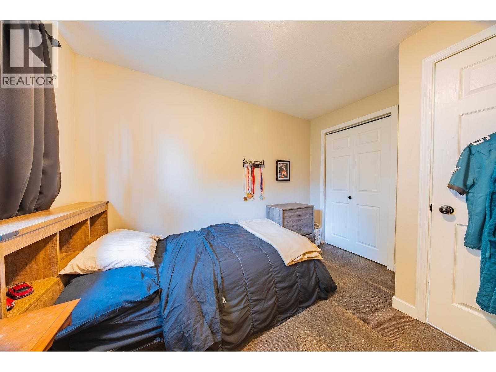 #B 10307 90 STREET - 22