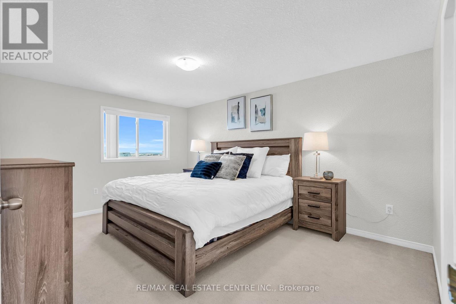27 CAMERON COURT - 30