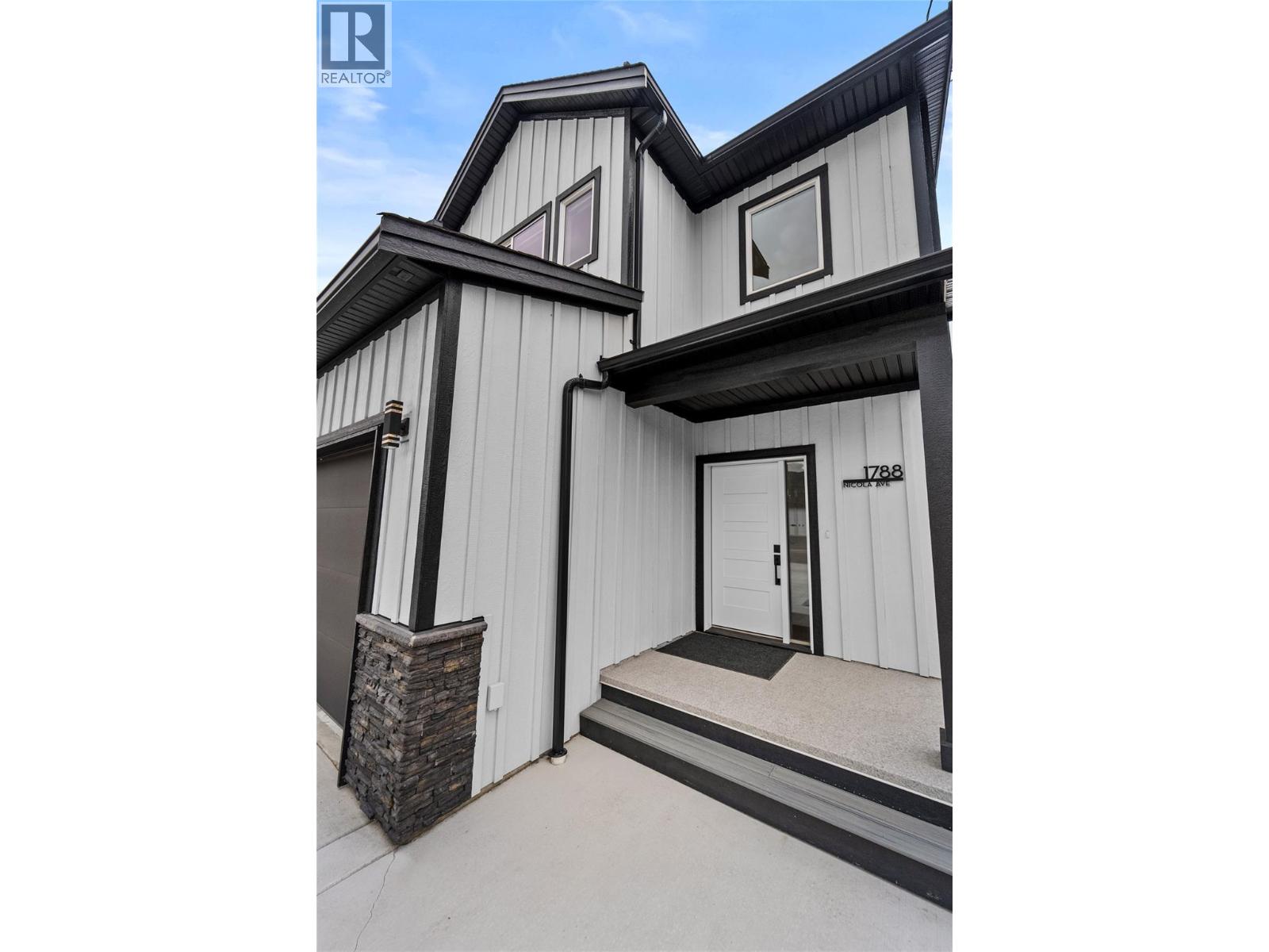 1788 Nicola Avenue - 36
