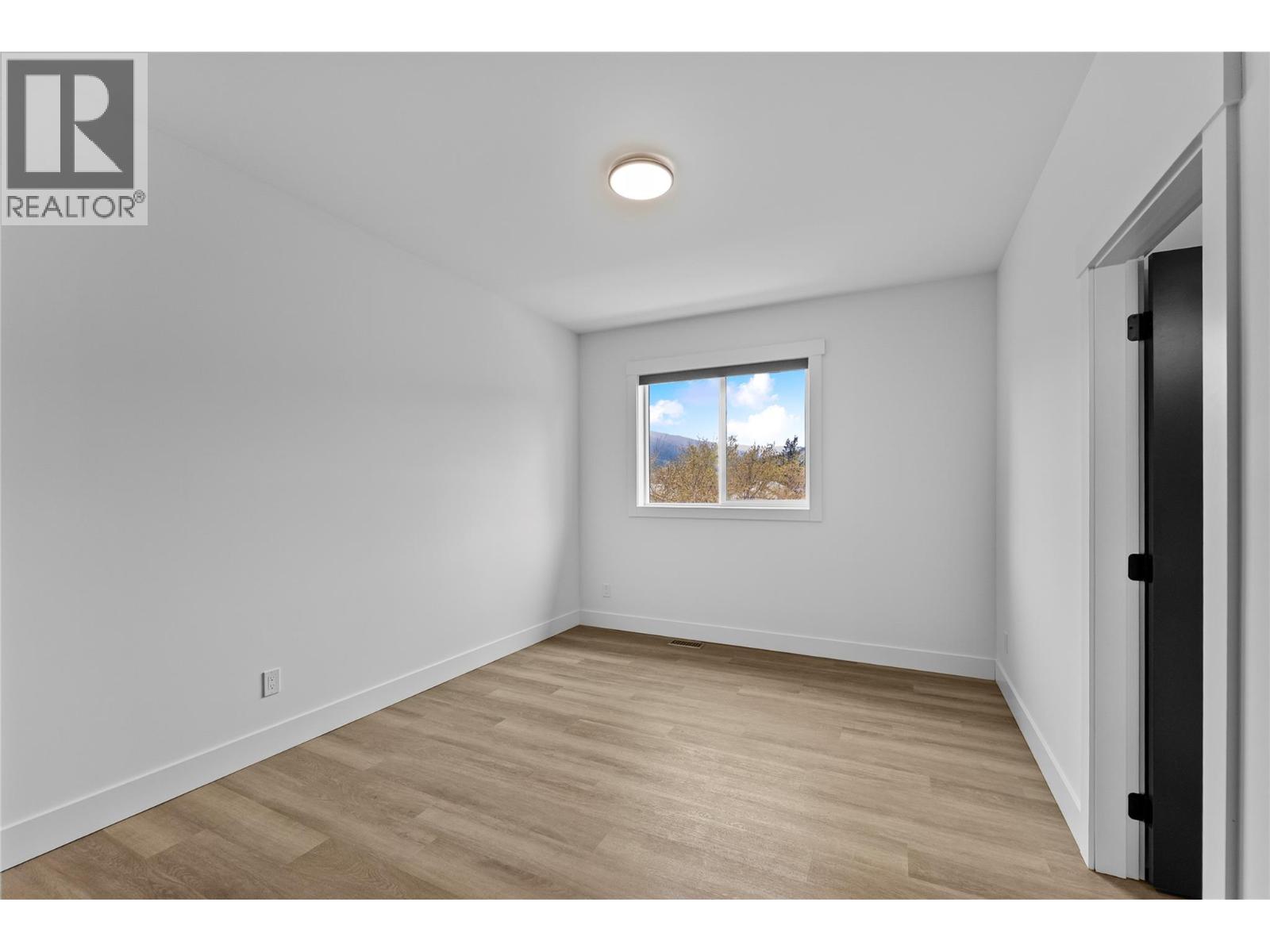 1788 Nicola Avenue - 33