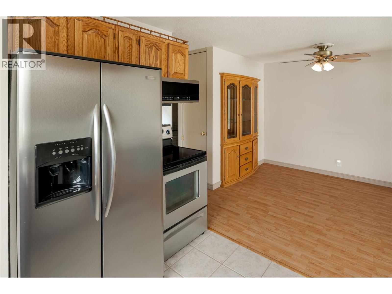 702 Hollydell Road - 5