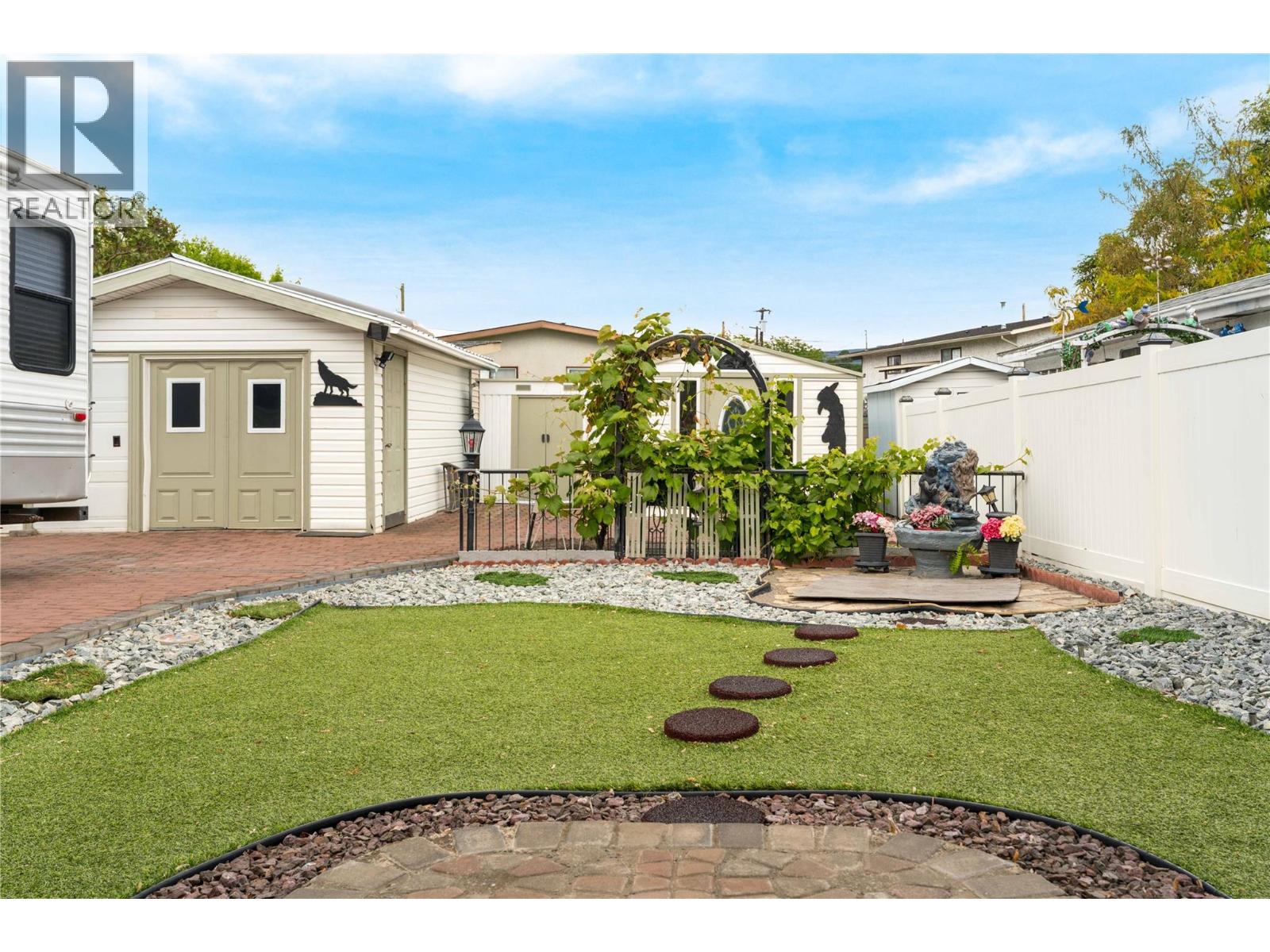 702 Hollydell Road - 2
