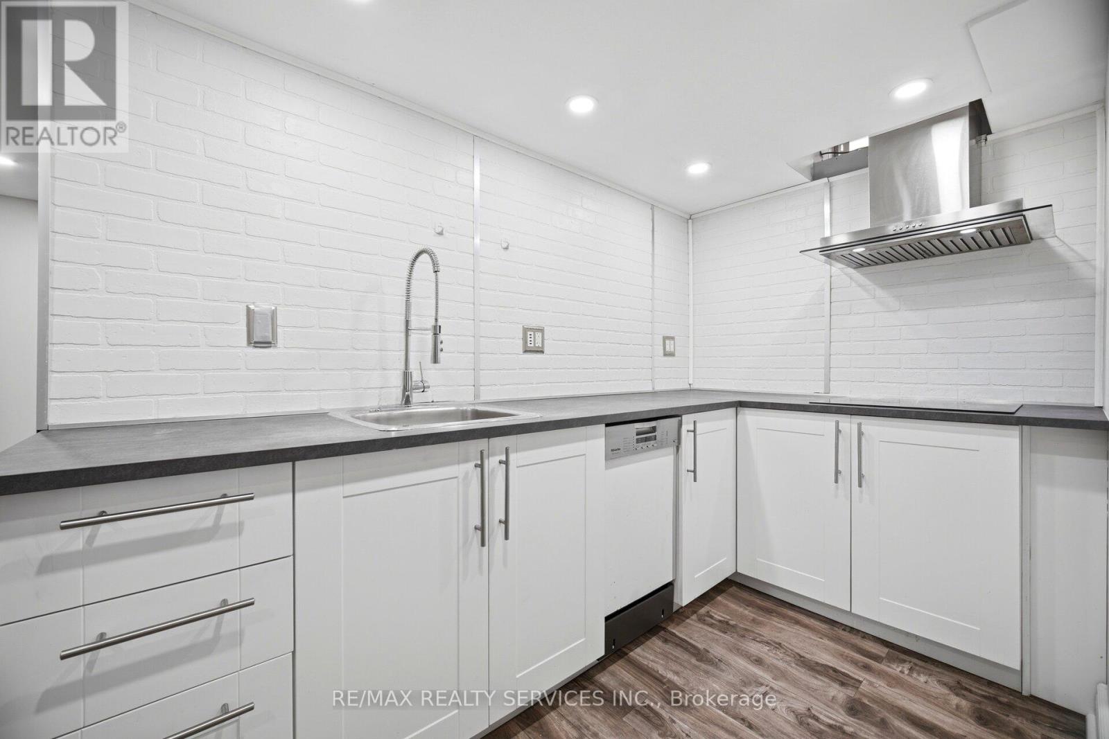 104 SUNDRIDGE STREET - 38
