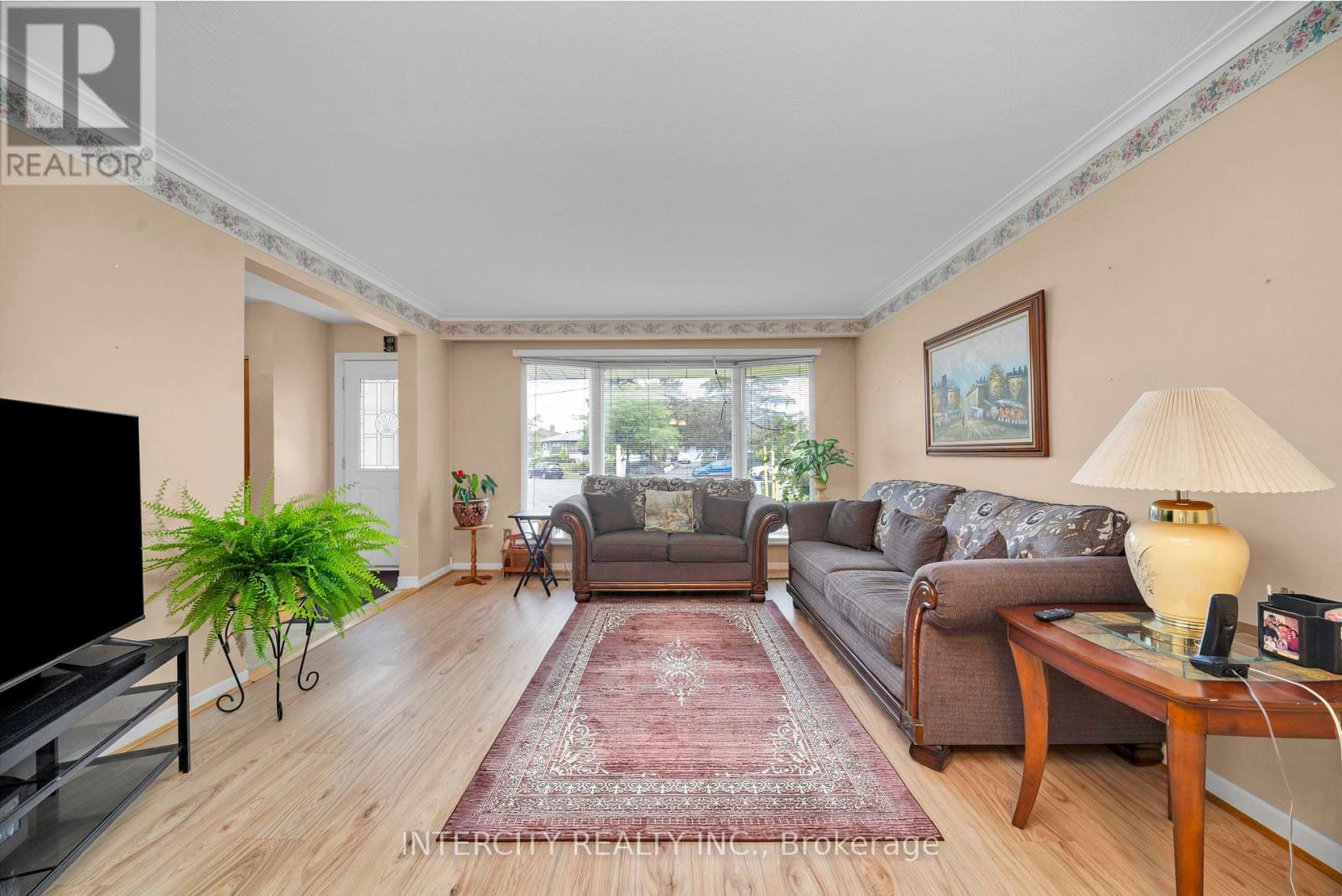 48 GOLDSBORO ROAD - 10