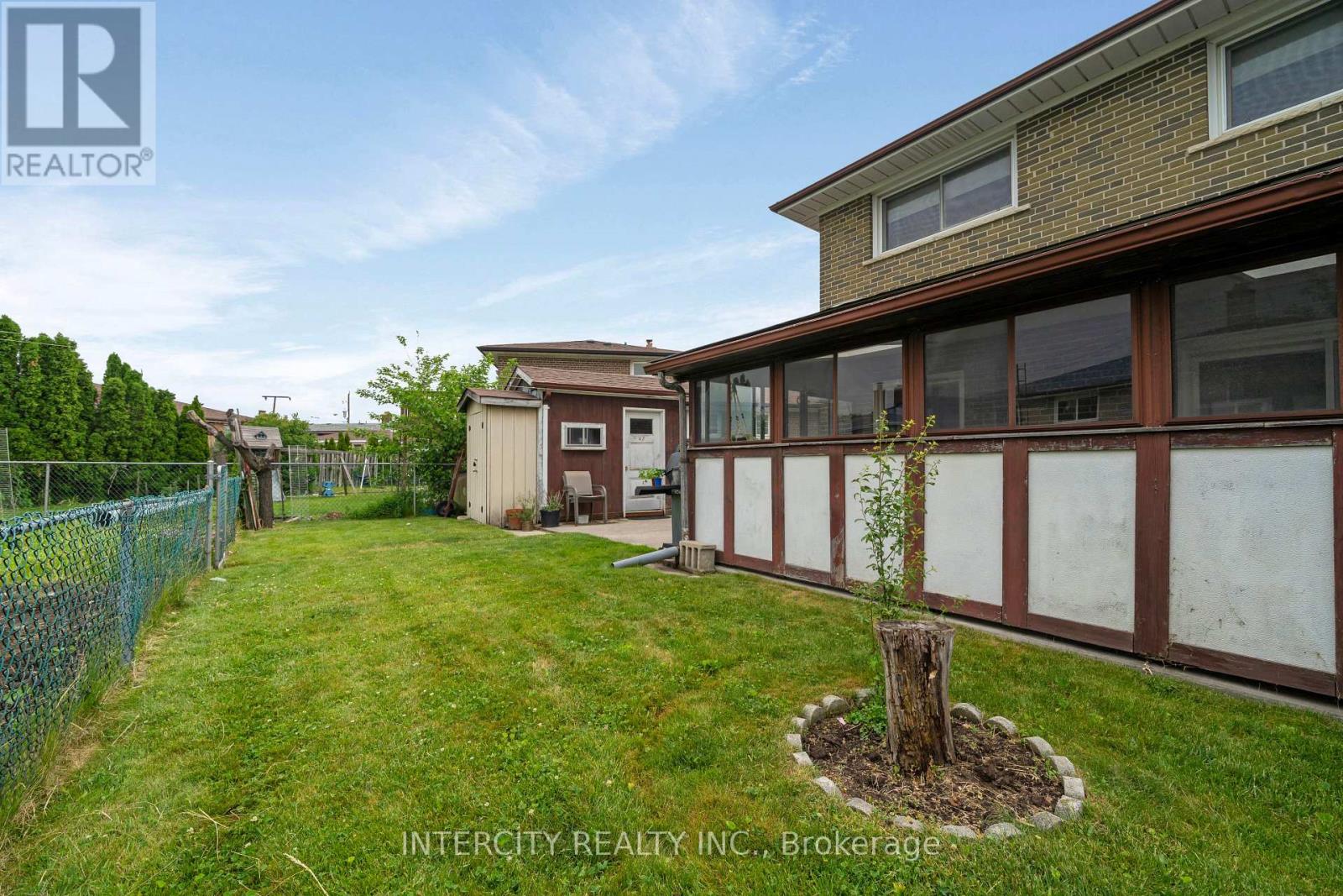 48 GOLDSBORO ROAD - 39