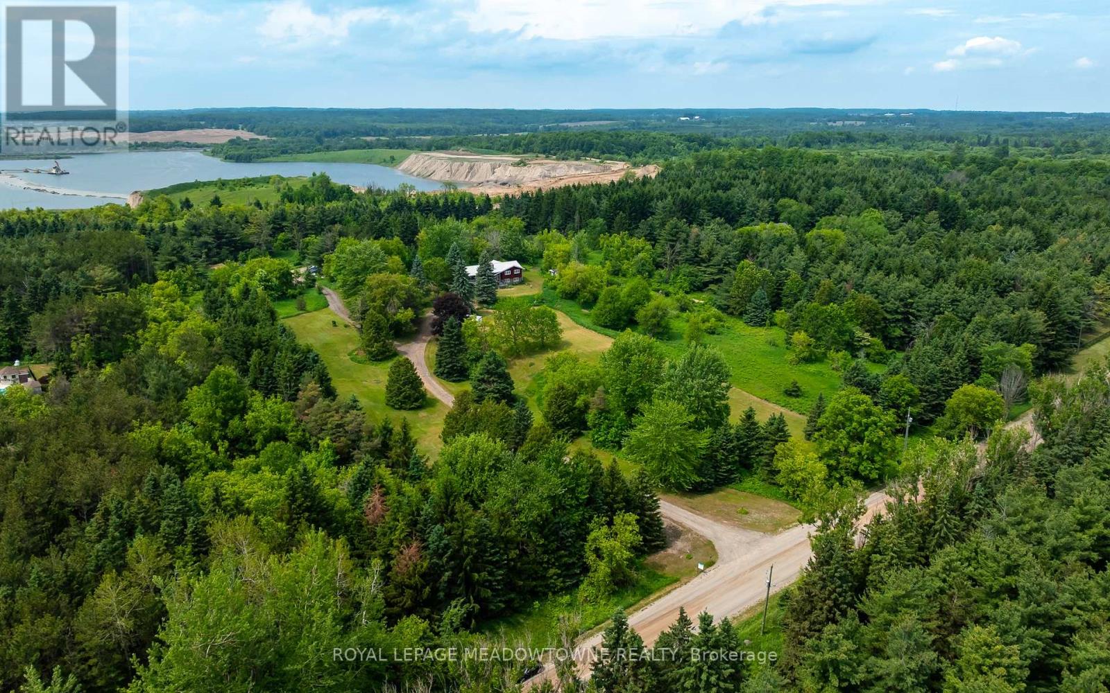 3574 ESCARPMENT SIDE ROAD - 1
