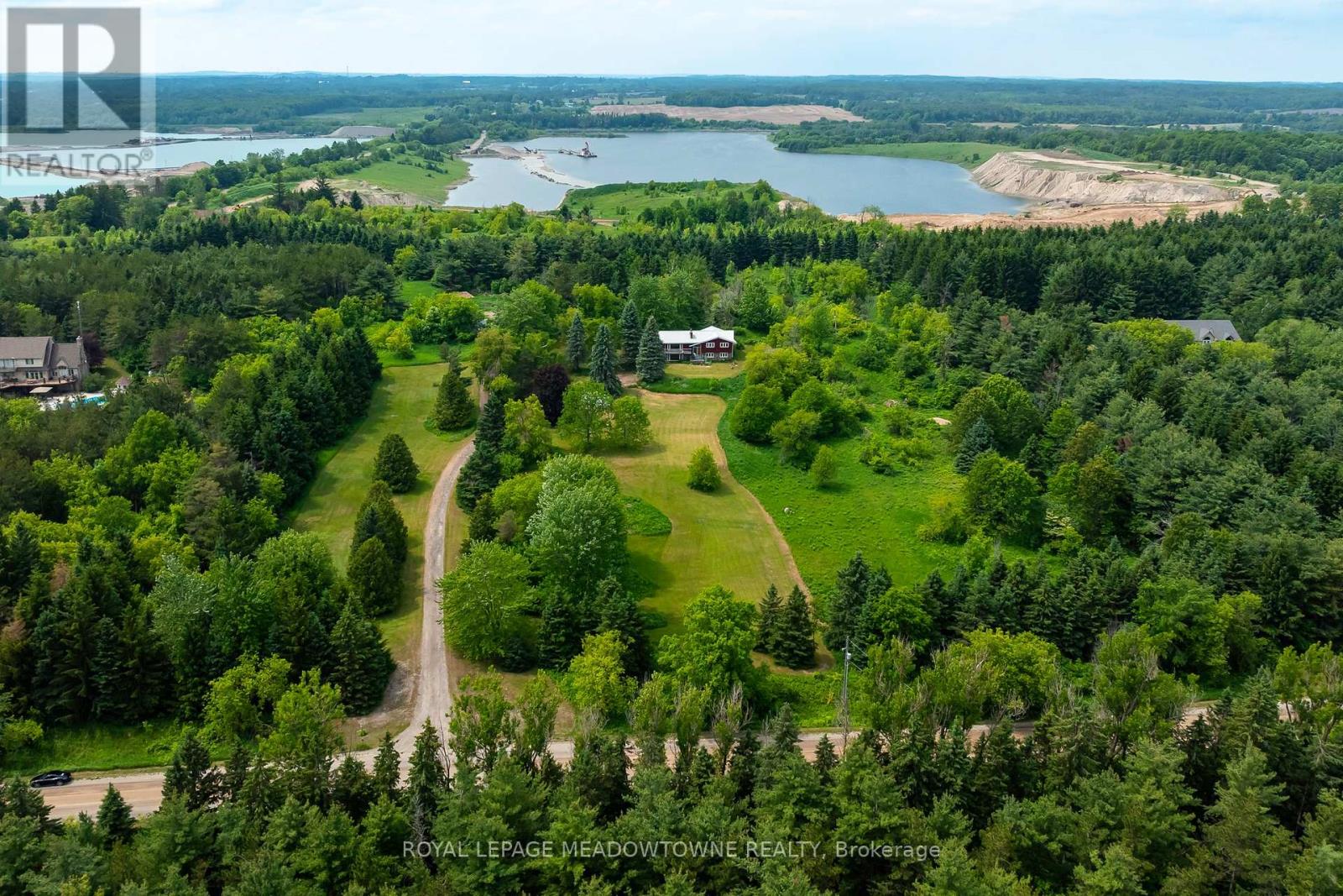 3574 ESCARPMENT SIDE ROAD - 2