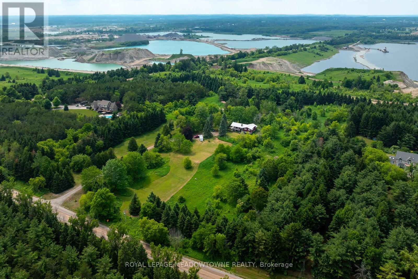 3574 ESCARPMENT SIDE ROAD - 3