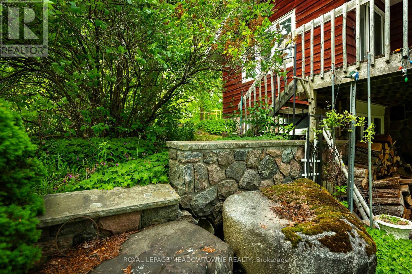 3574 ESCARPMENT SIDE ROAD - 33