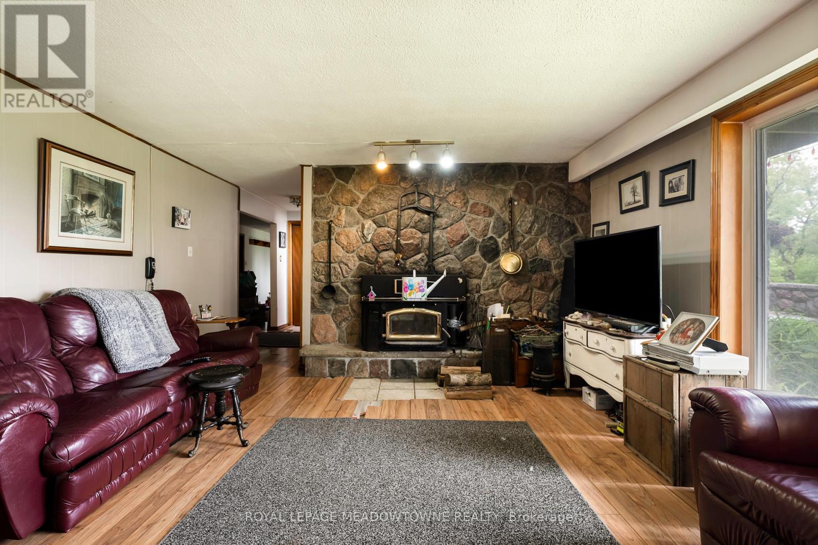 3574 ESCARPMENT SIDE ROAD - 34