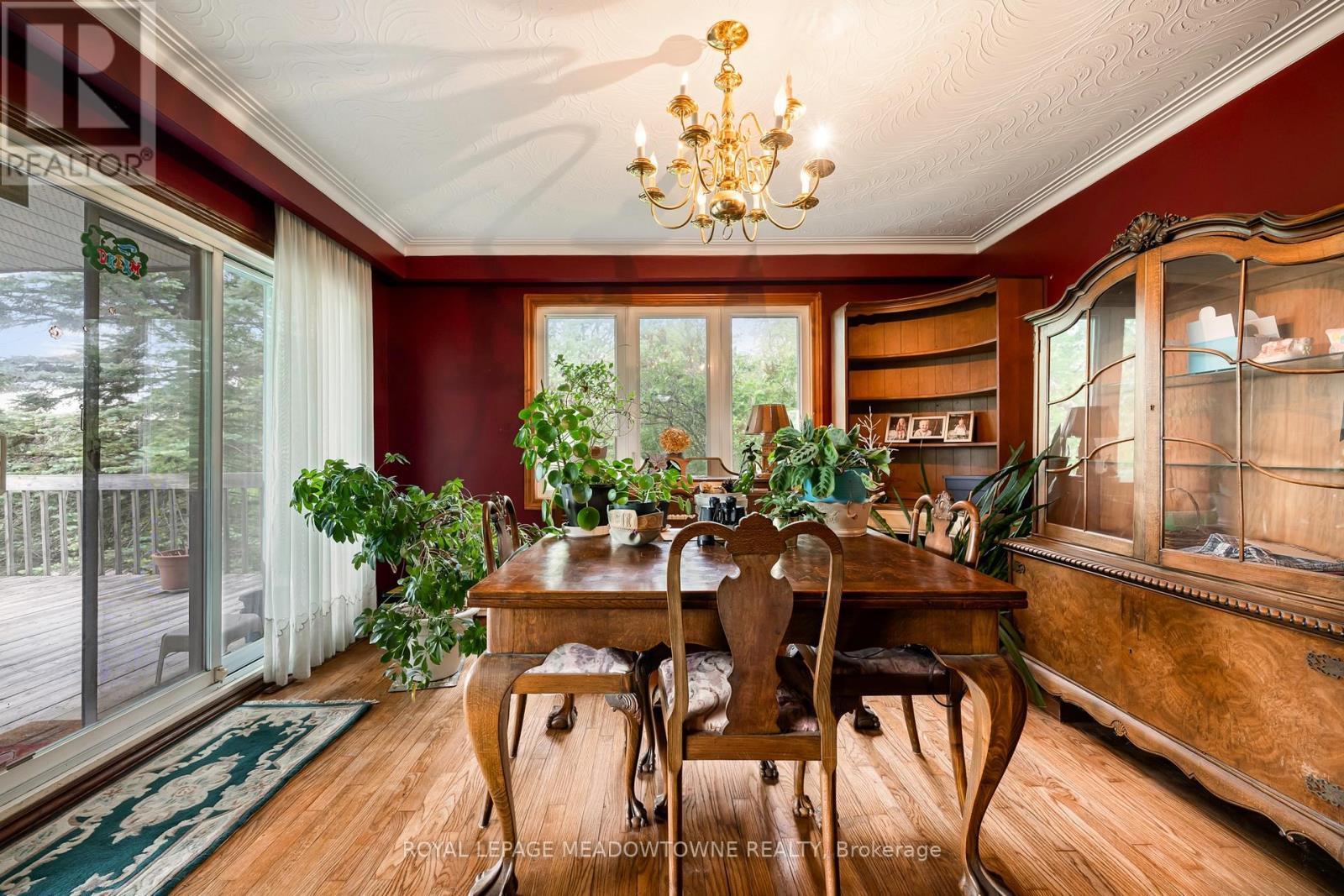 3574 ESCARPMENT SIDE ROAD - 42