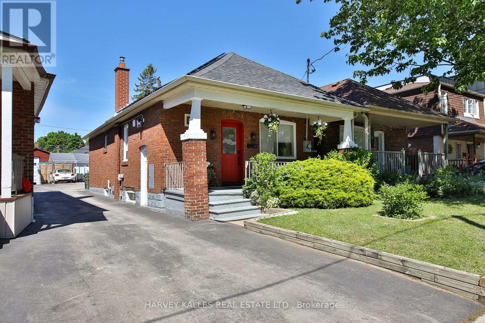 Listing photo of 112 FOURTH STREET