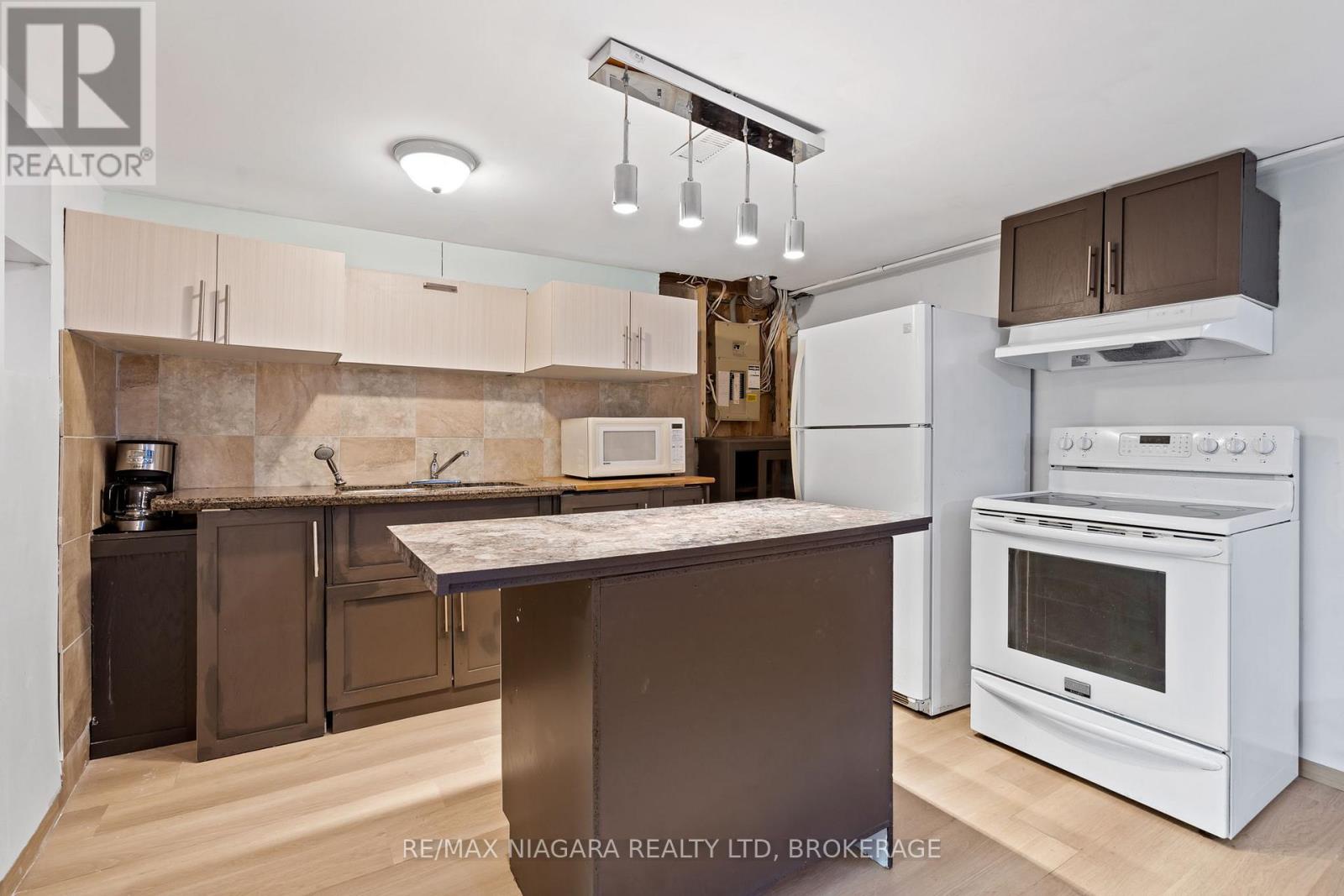 231 WEST SIDE ROAD - 29