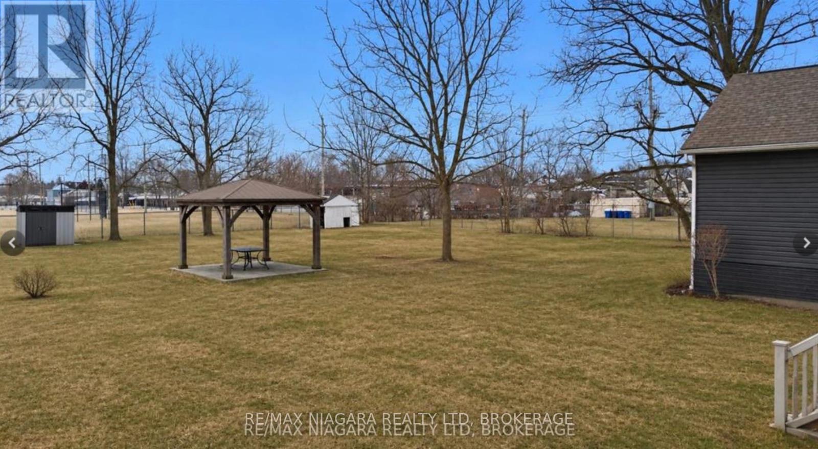 401 FIELDEN AVENUE - 37