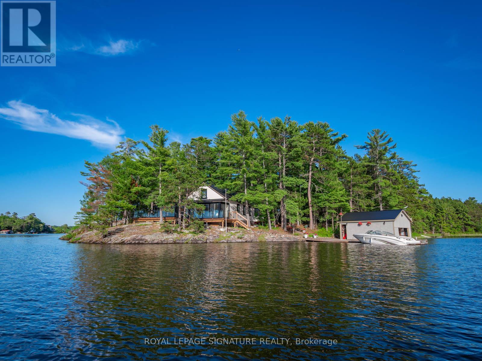 2 DAD'S REST ISLAND - 38