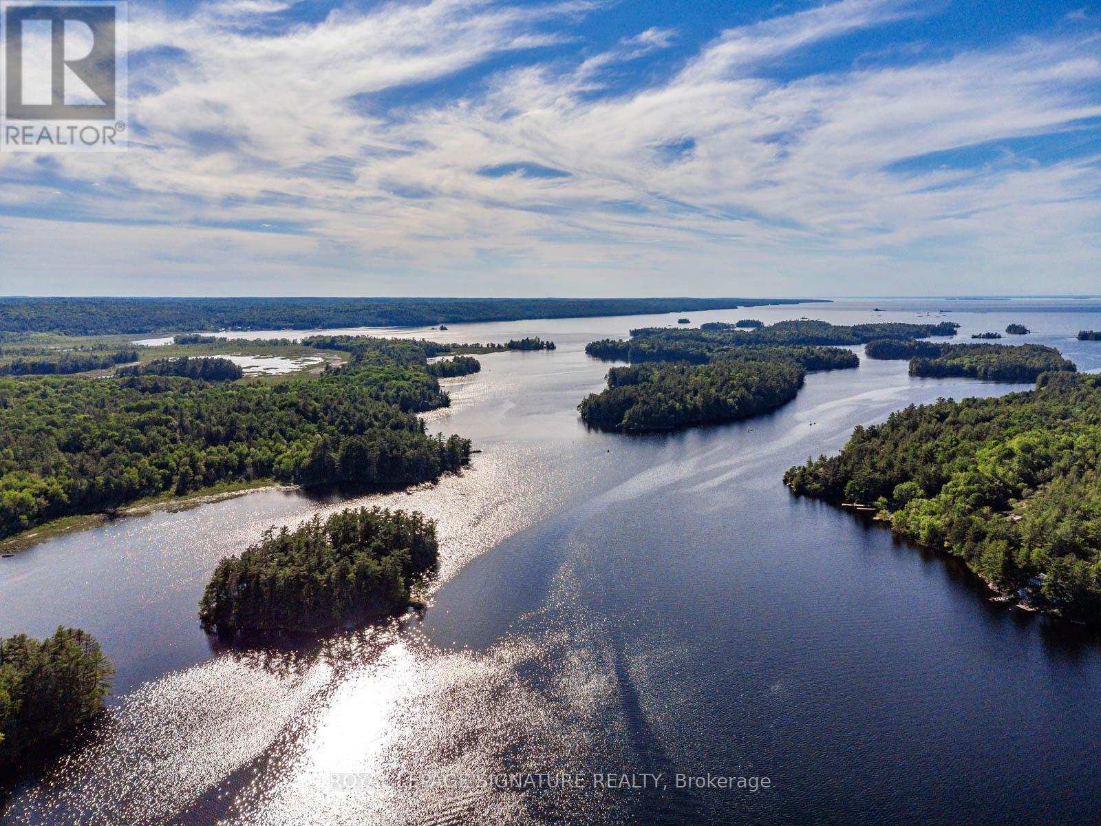 2 DAD'S REST ISLAND - 44