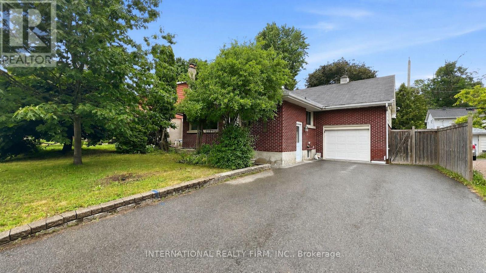 1213 ERINDALE DRIVE - 1
