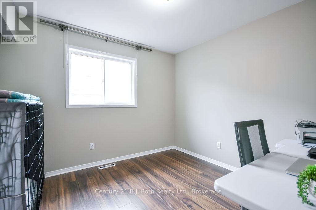 1117 CORRIE STREET - 24
