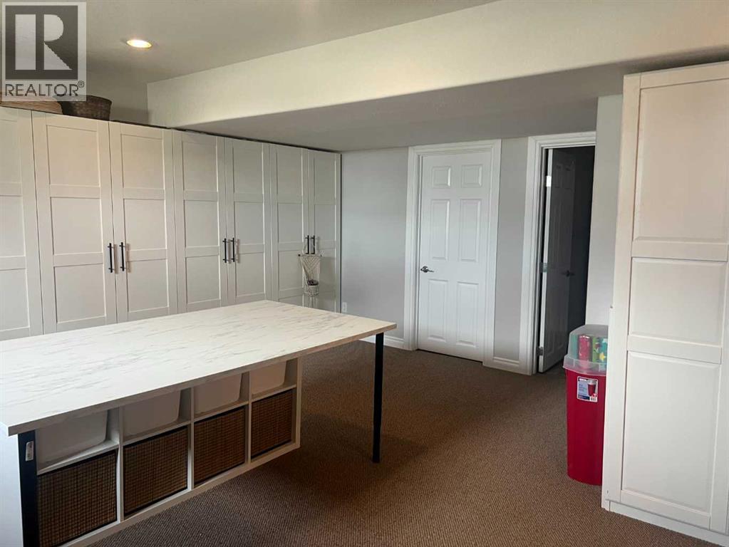 807 8A Street — photo 28