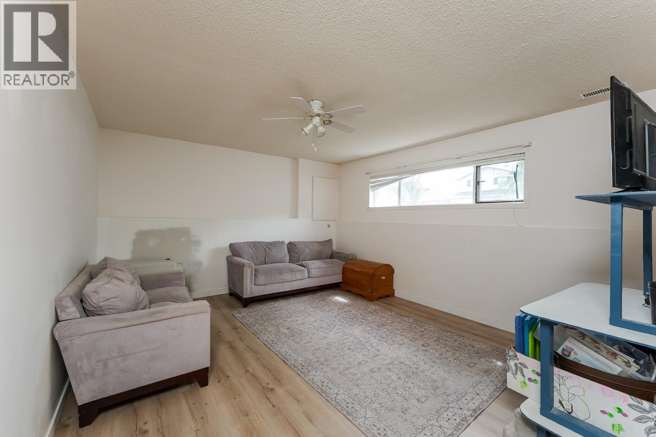 3808 GRACE CRESCENT - 25