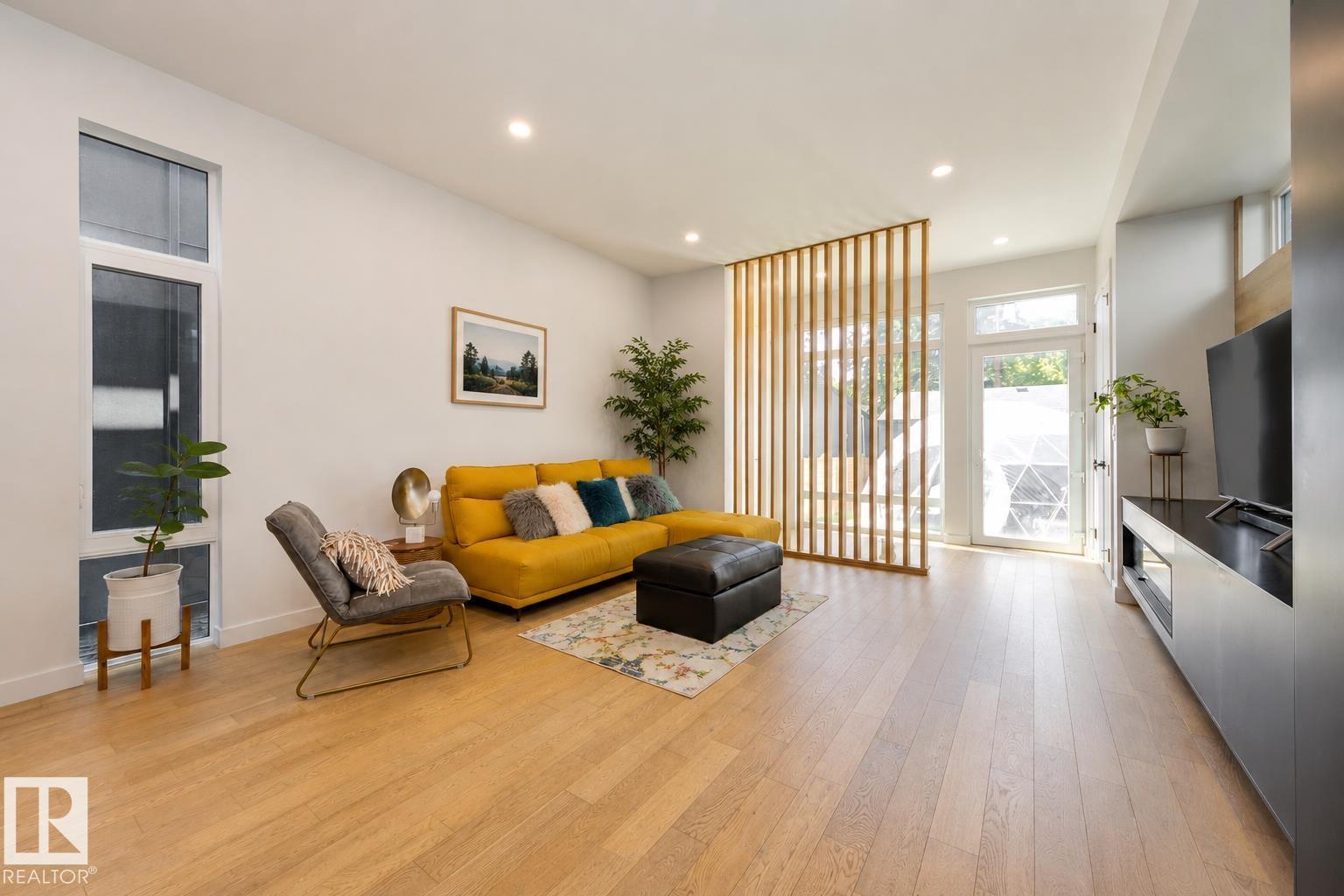 9108 117 Street NW - 12