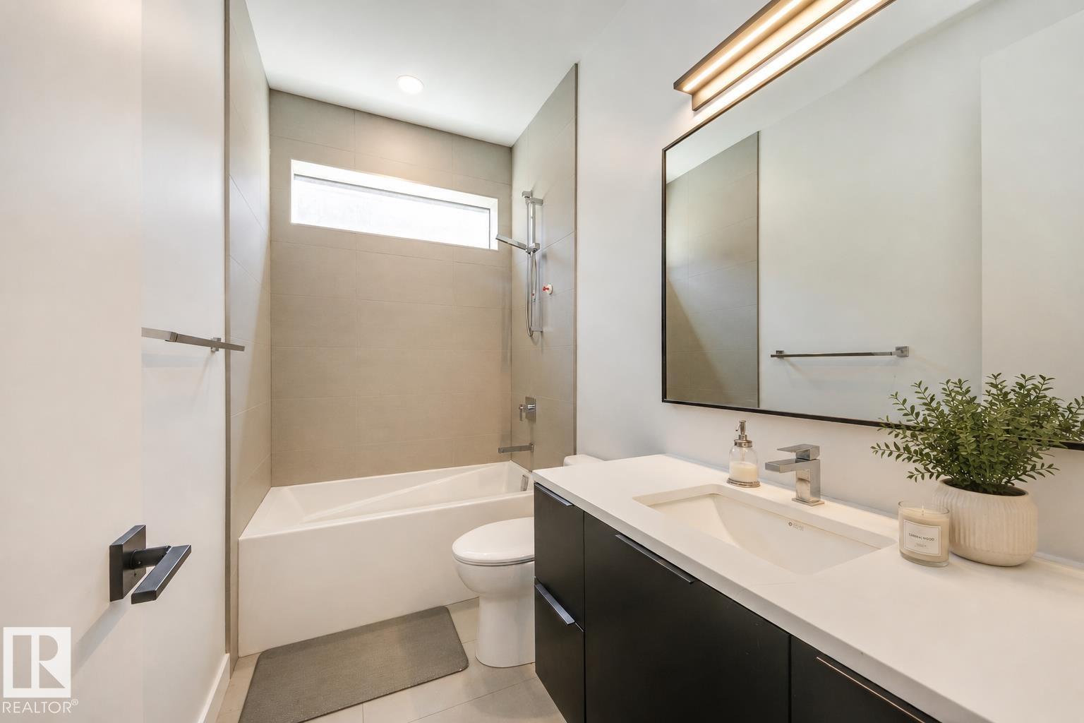9108 117 Street NW - 32