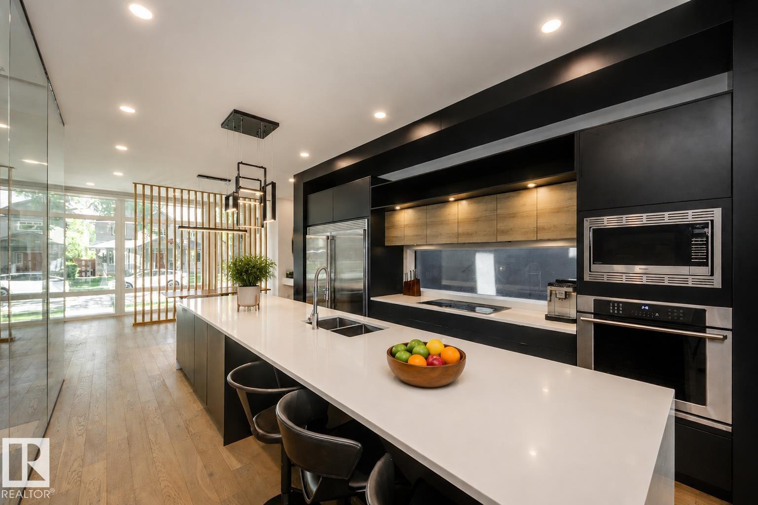 9108 117 Street NW - 7