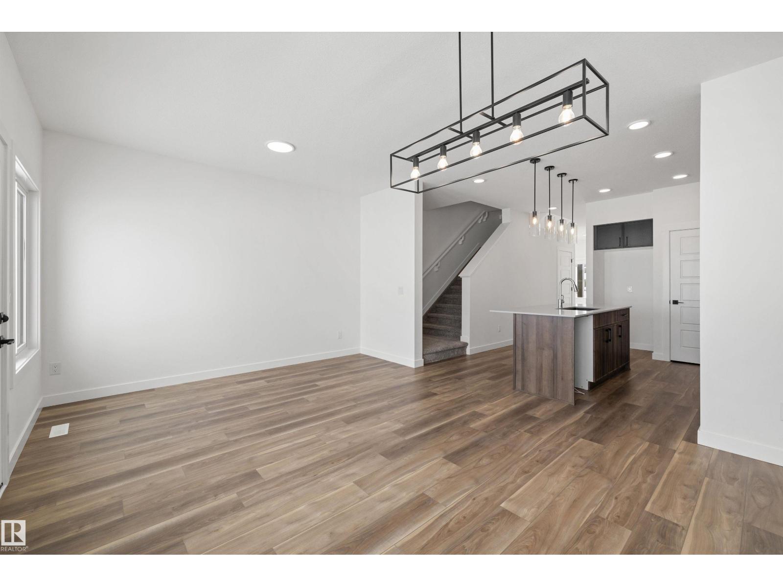 504 176 AV NE - 15