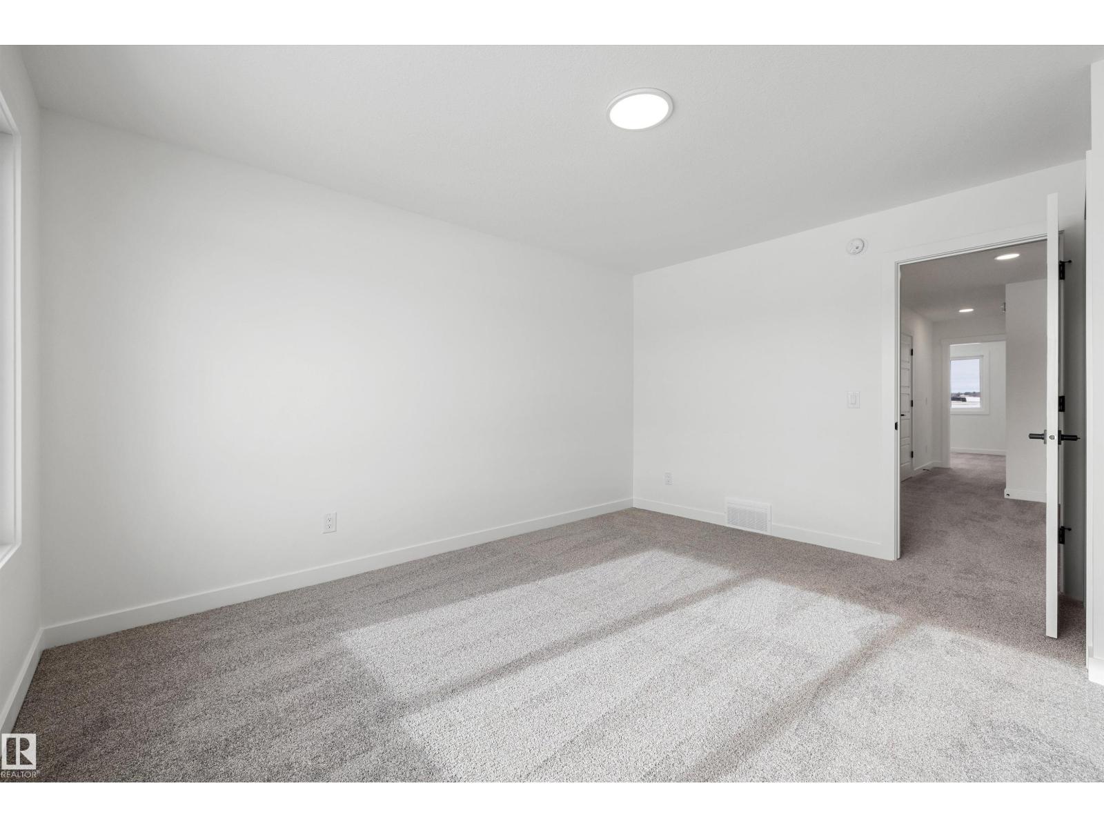 504 176 AV NE — photo 33