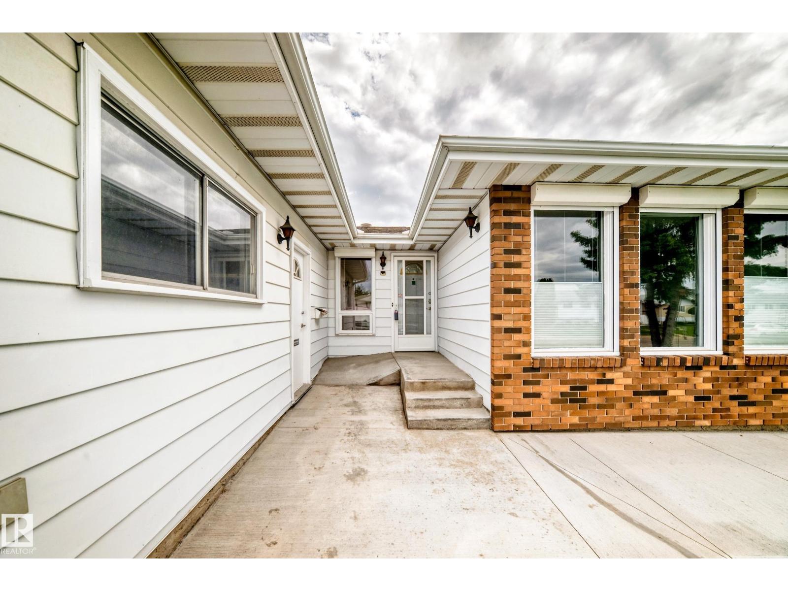 14123 96 ST NW - photo 5