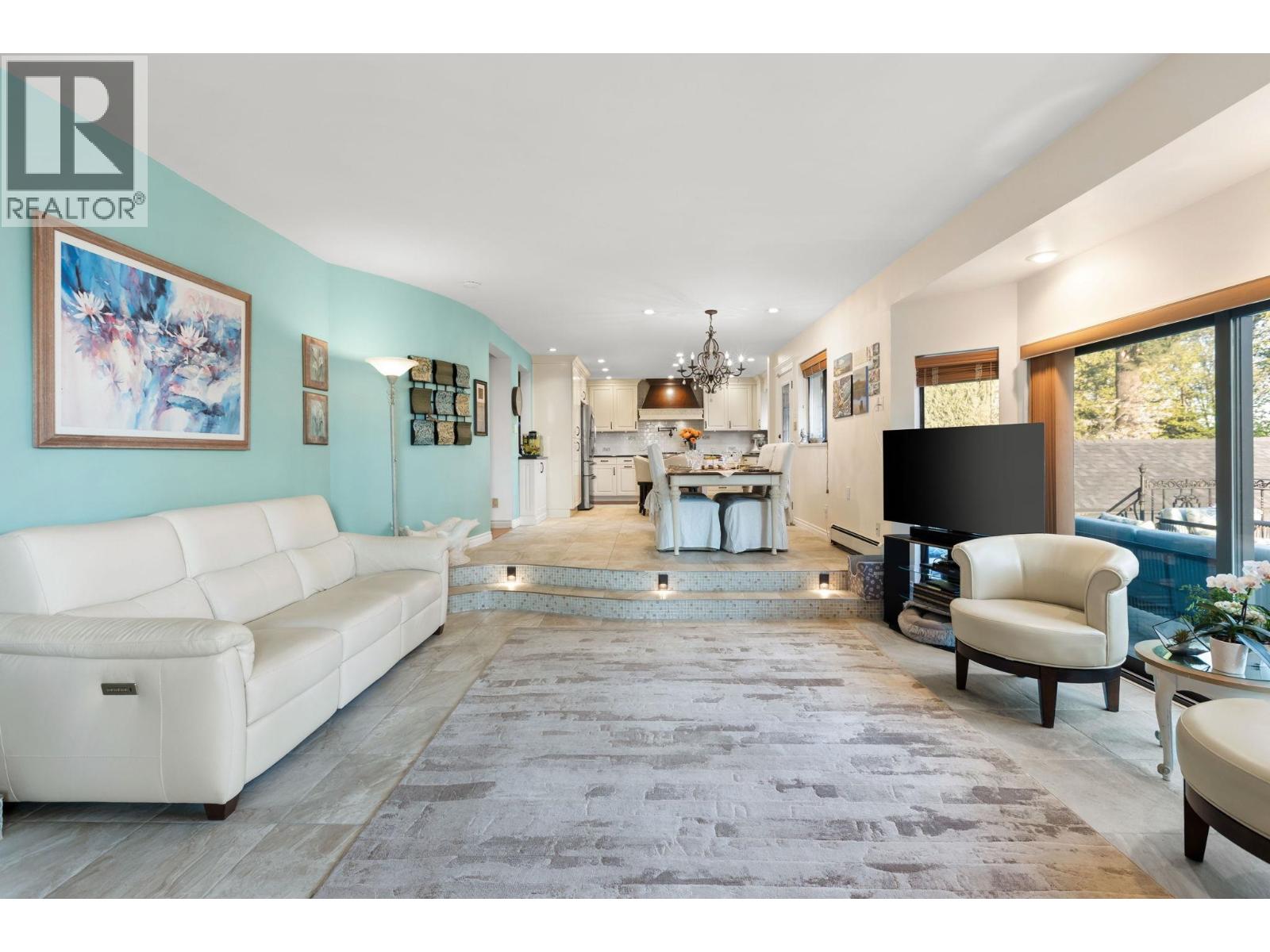 732 ROCHESTER AVENUE, Coquitlam