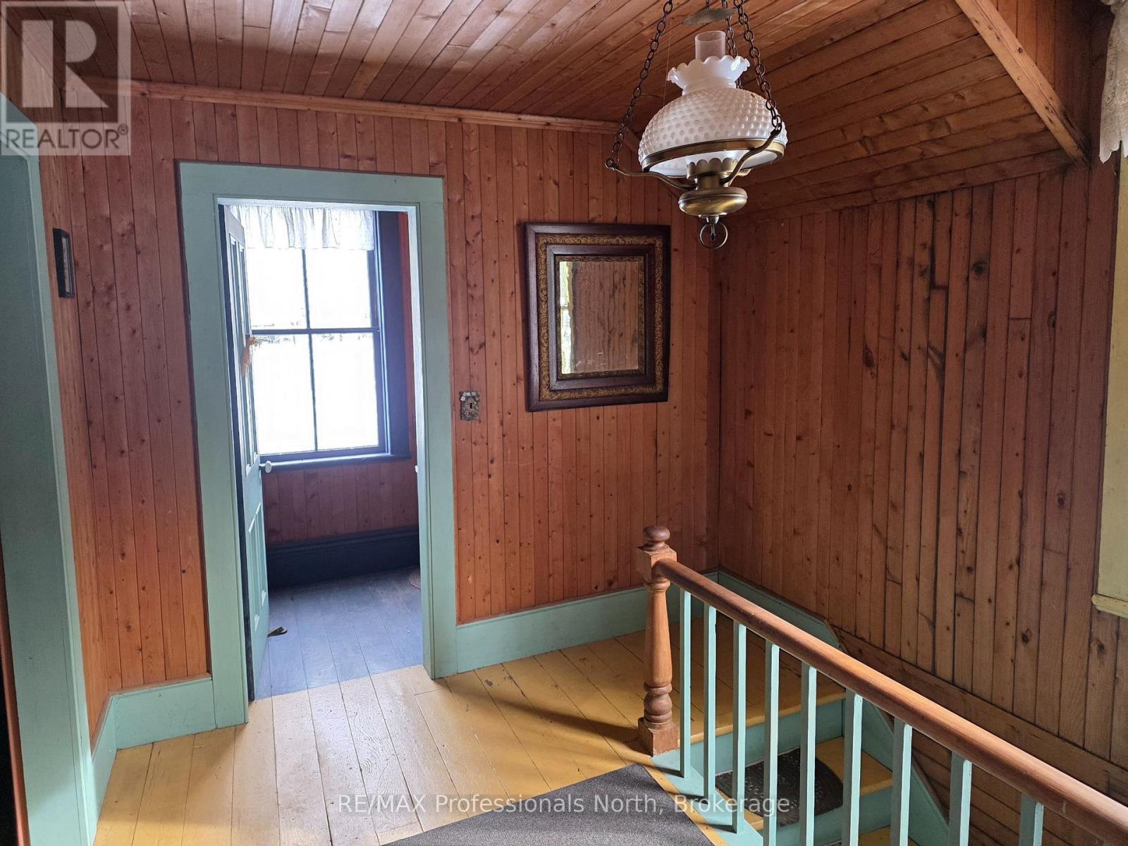231 KAY ROAD W - 17
