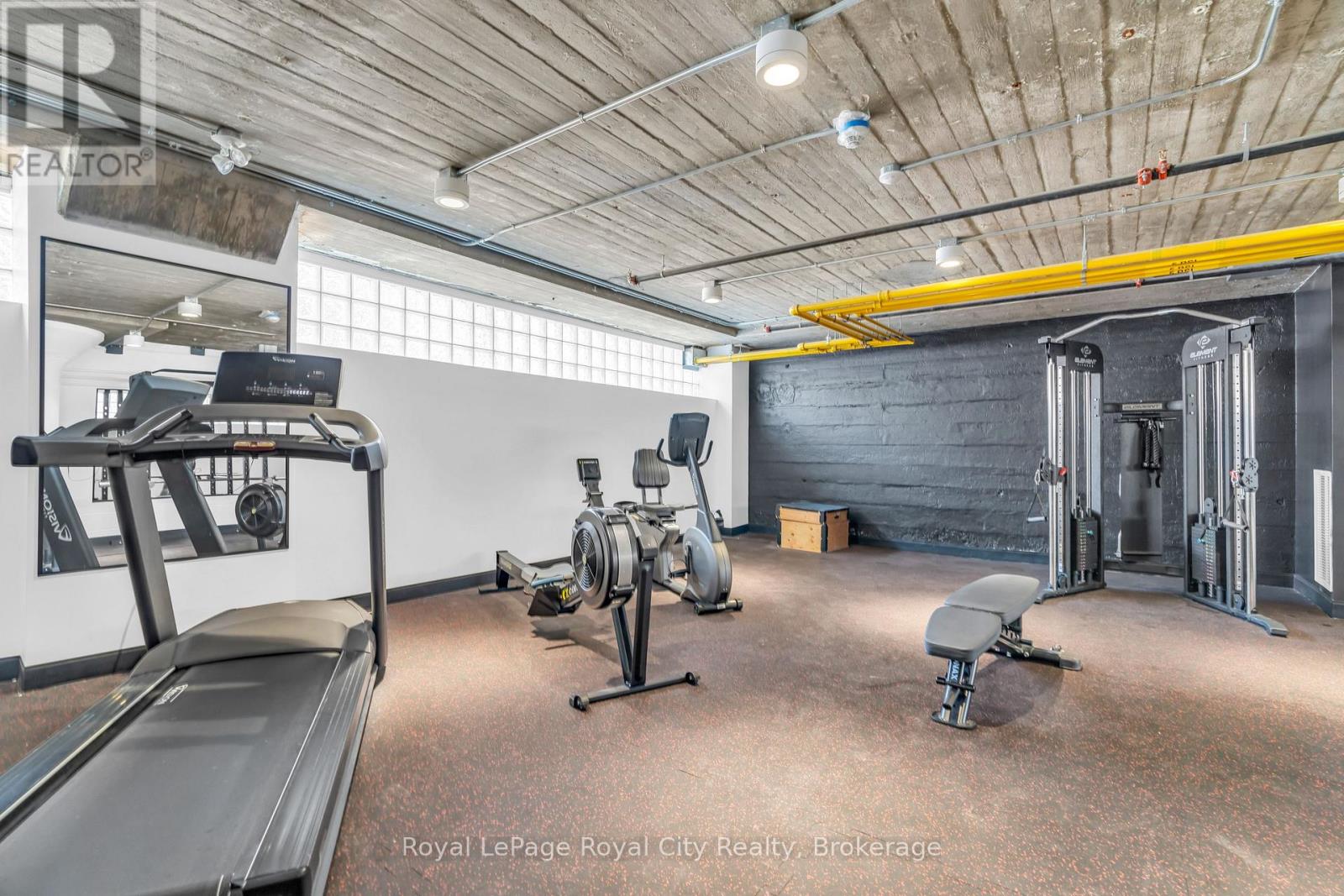 #112 120 HURON STREET - 29