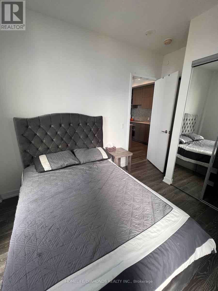 #3302 1 YORKVILLE AVENUE - 14