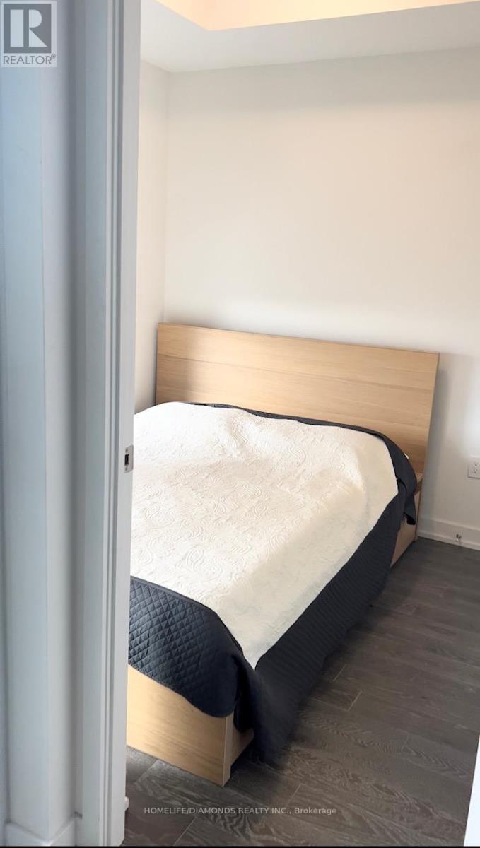 #3302 1 YORKVILLE AVENUE - 16