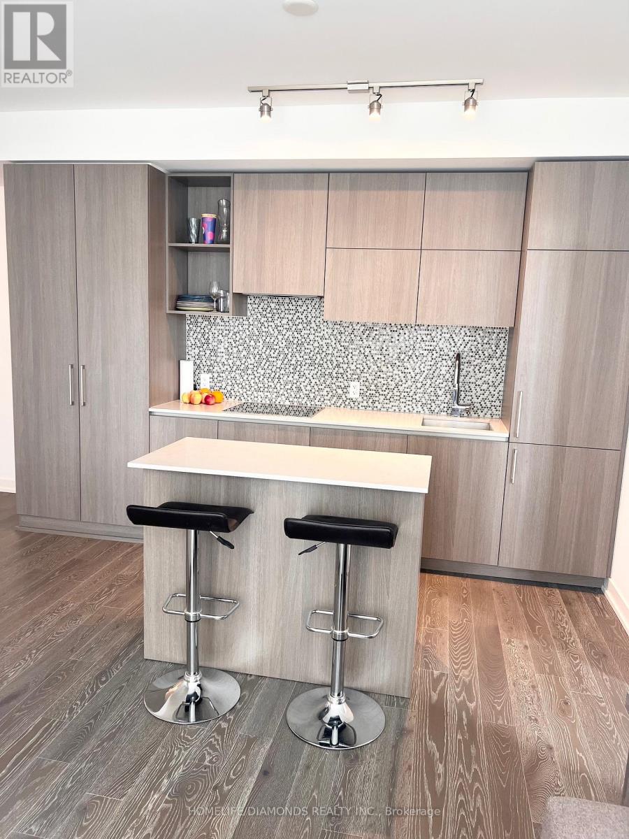 #3302 1 YORKVILLE AVENUE - 7