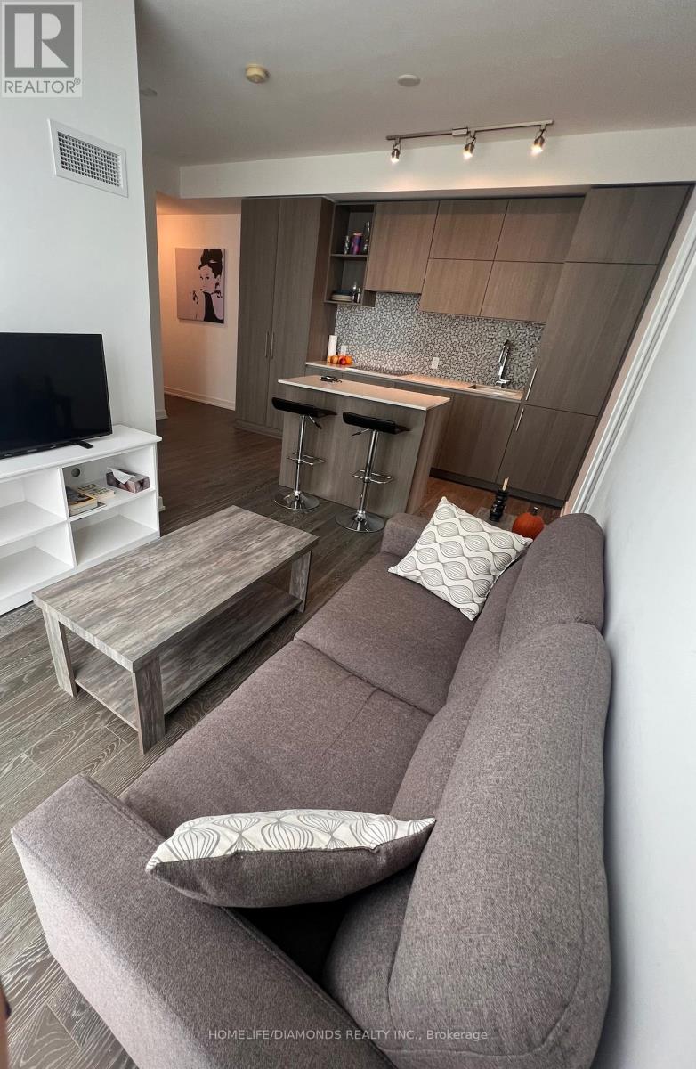 #3302 1 YORKVILLE AVENUE - 9