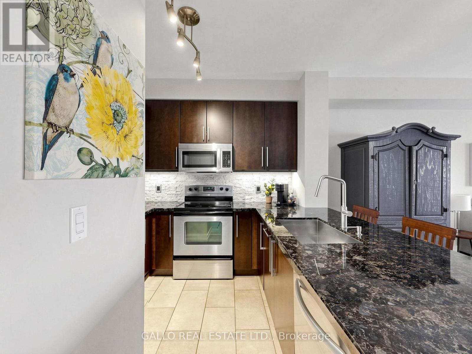 #1407 9225 JANE STREET - 18