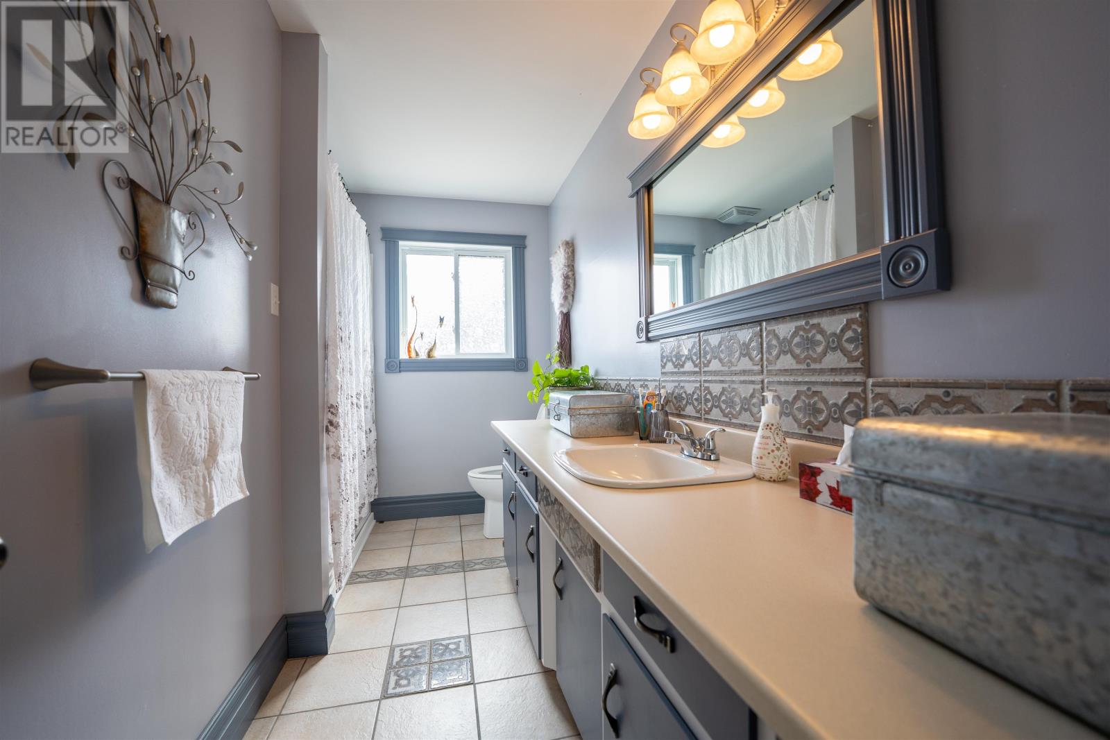 185 Cameron Road - 9
