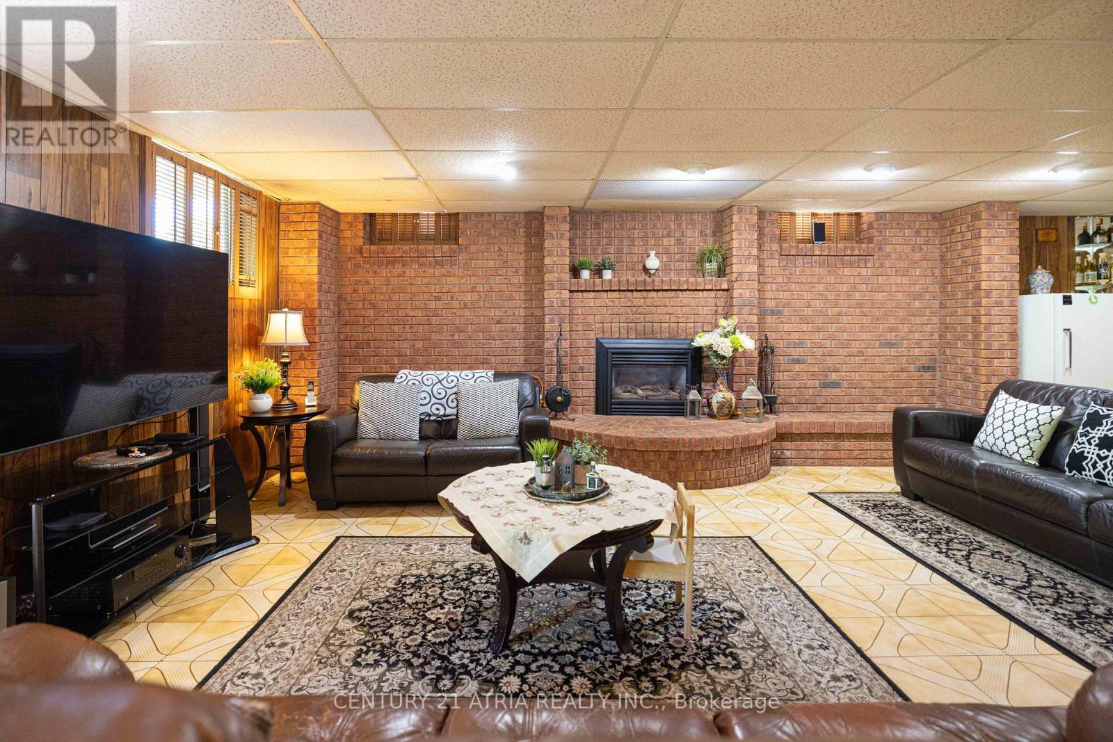 33 MORBANK DRIVE - 31