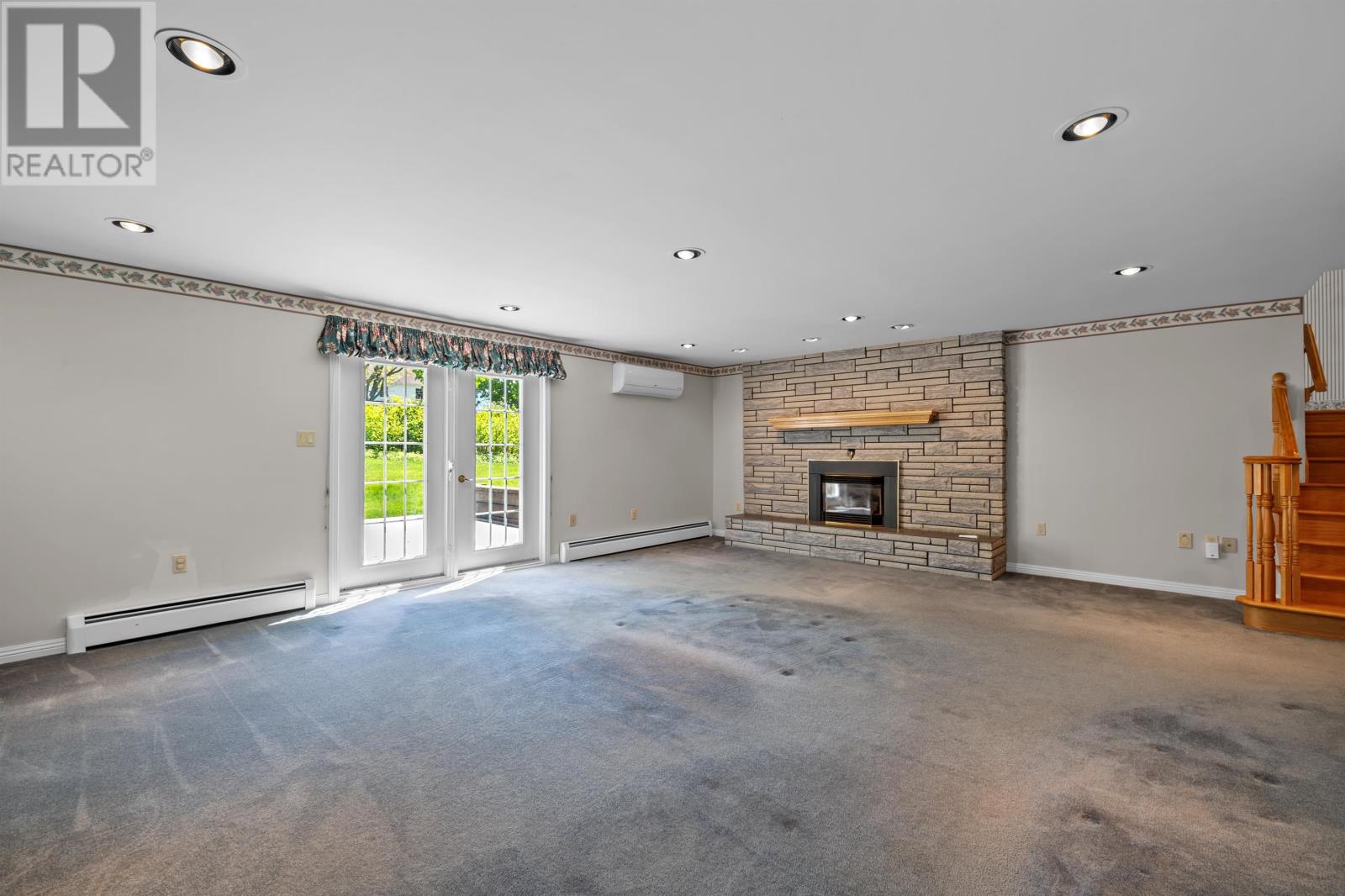 16 Montgomery Drive - 27