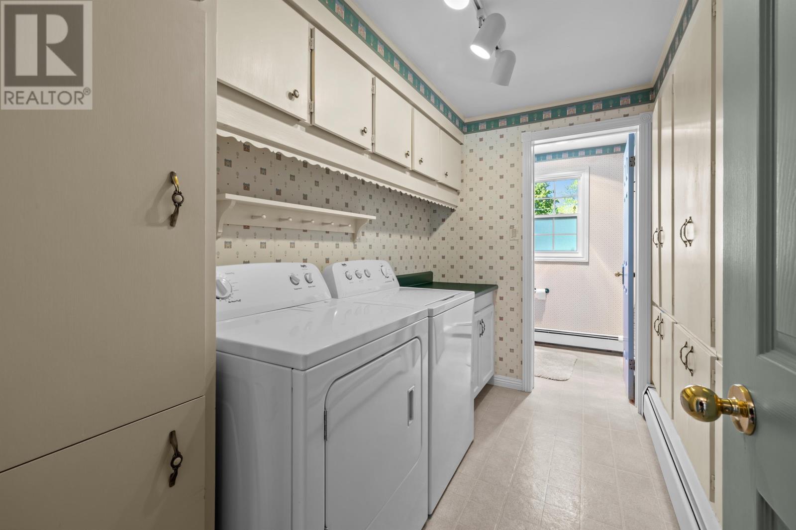 16 Montgomery Drive - 28