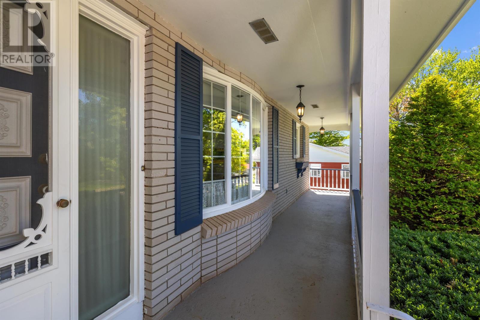 16 Montgomery Drive - 3
