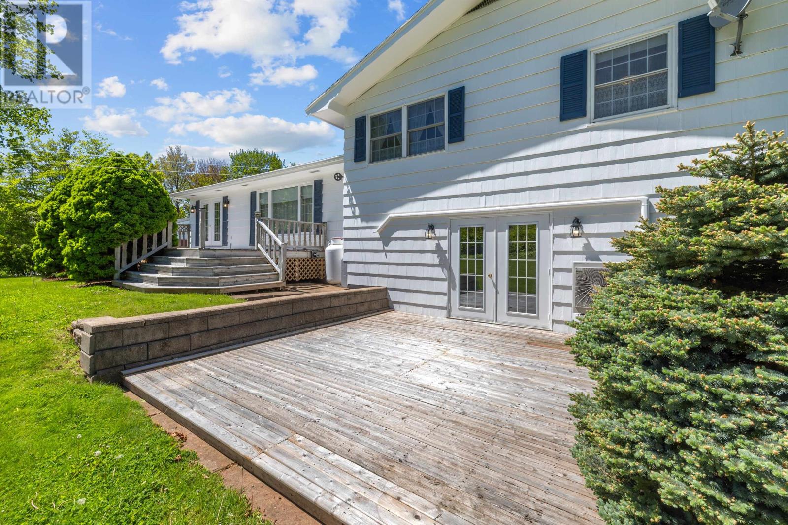 16 Montgomery Drive - 47