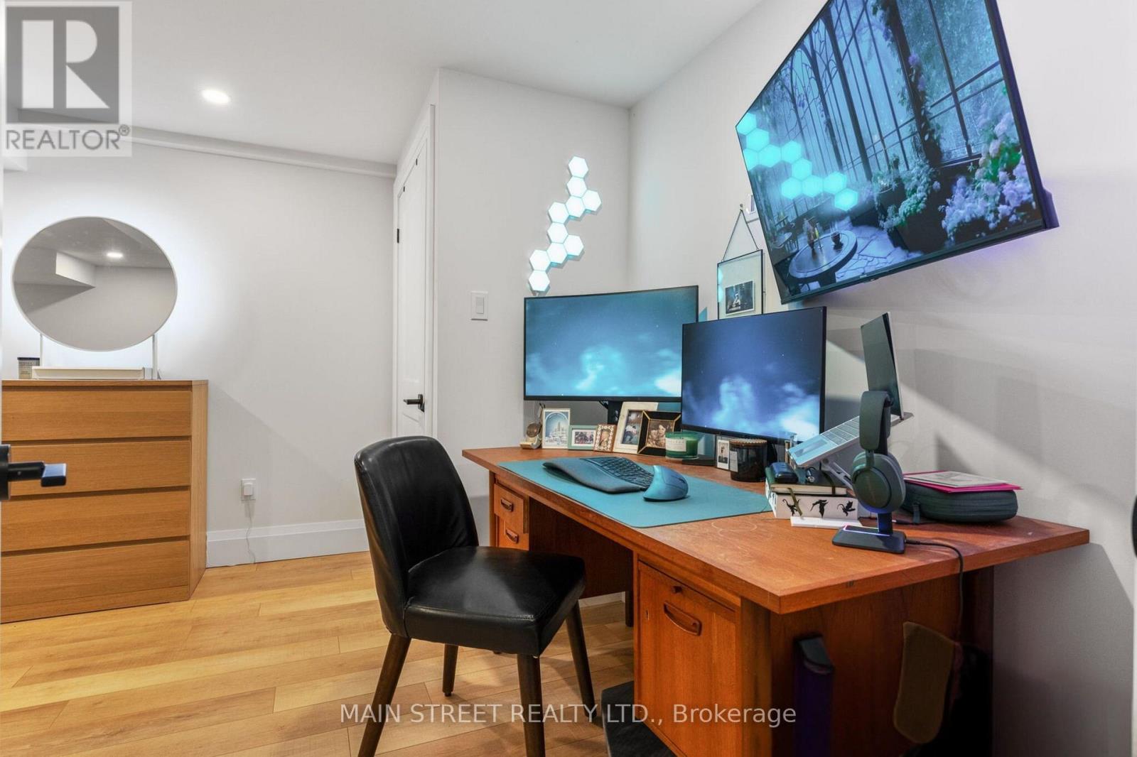 2 GOOSEBERRY LANE - 41