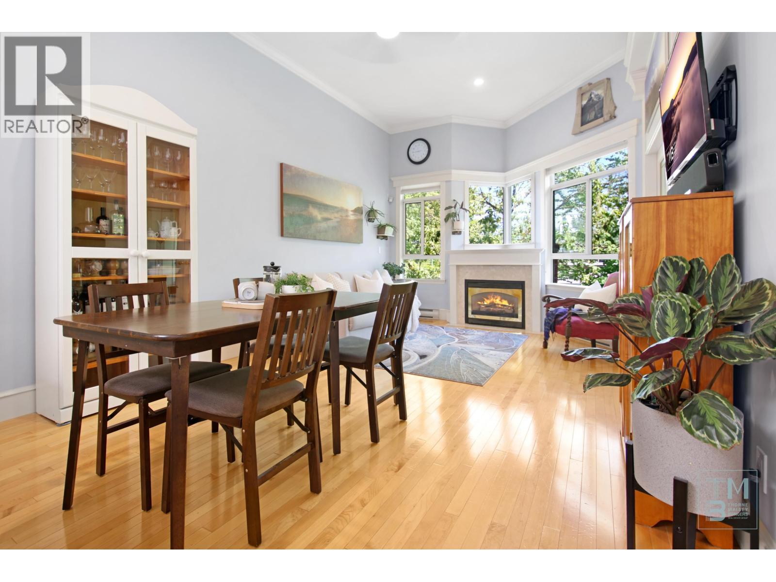 411 128 W 8TH STREET, North Vancouver